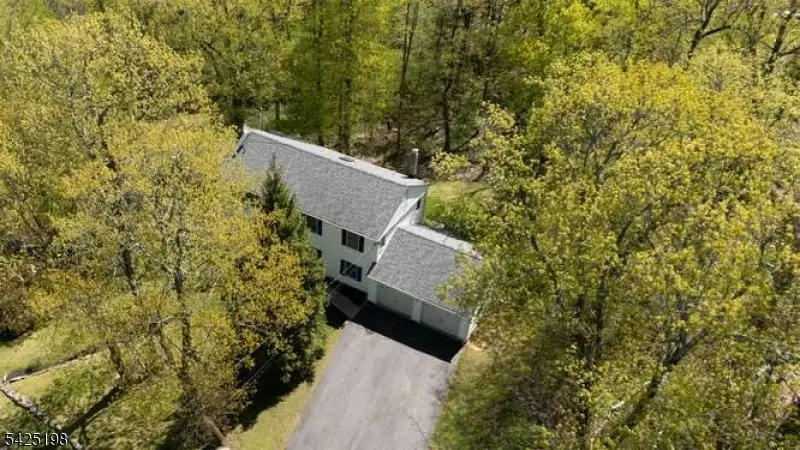8 Cold Spring Dr, Vernon, NJ 07422 - #2