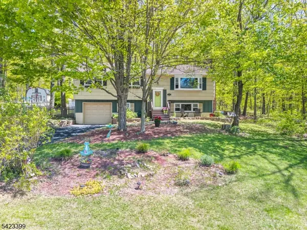 31 Lounsberry Hollow Rd, Vernon Twp., NJ 07462