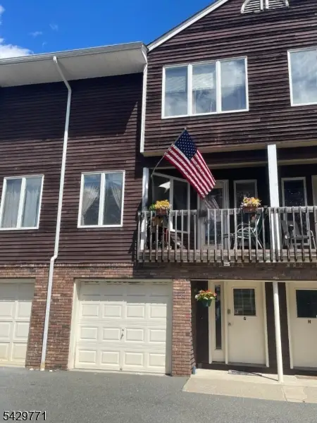 8 Leary Ave Unit G, Bloomingdale, NJ 07403 - #1