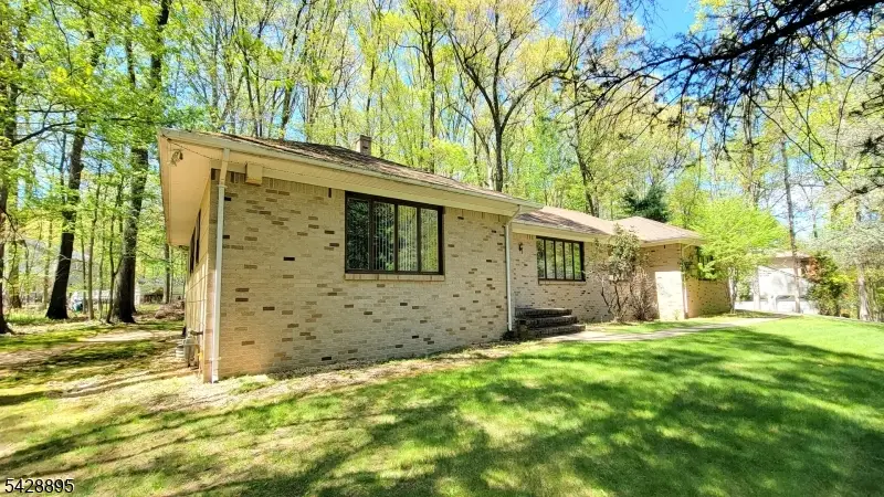 8 De Hart Rd, Parsippany Troy Hills, NJ 07054 - #2