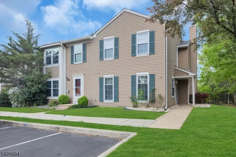 115 Selby Ct, Franklin, NJ 08873 - #2