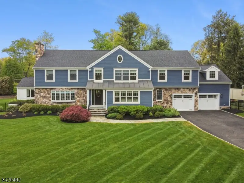 18 Sandy Hill Rd, Chatham, NJ 07928 - #1