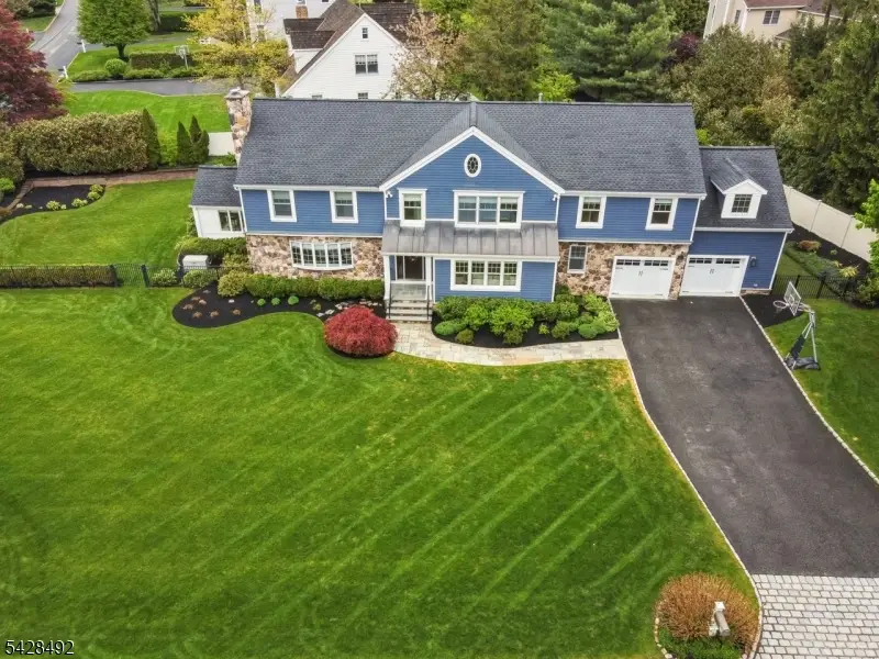 18 Sandy Hill Rd, Chatham, NJ 07928 - #3