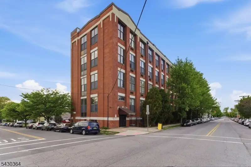 366-382 Trenton Ave #2F, Paterson, NJ 07503 - #2