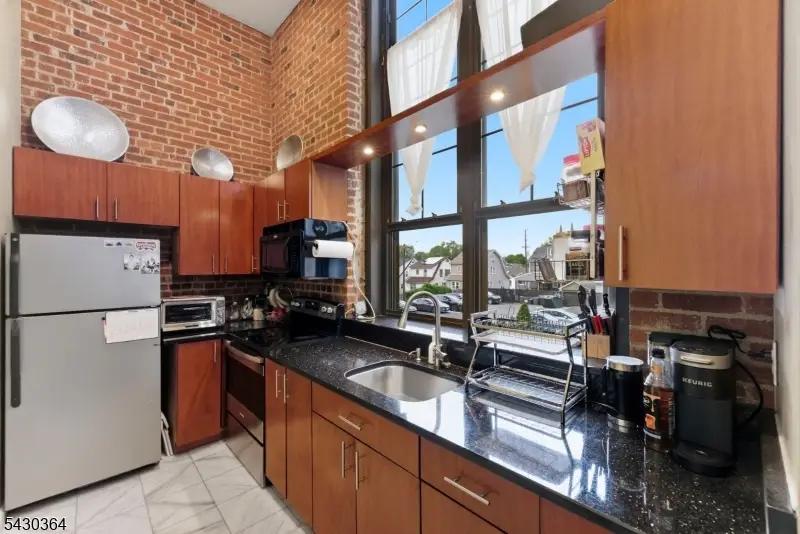366-382 Trenton Ave #2F, Paterson, NJ 07503 - #3