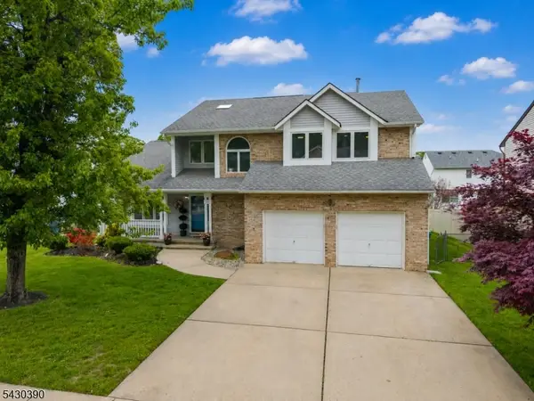 36 Lynn Ct, North Brunswick Twp., NJ 08902