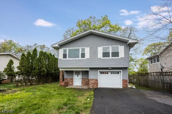 636 Bensel Dr, Mount Arlington Boro, NJ 07850