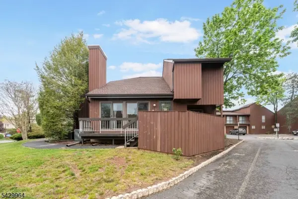 59 Taurus Dr, Hillsborough Twp., NJ 08844