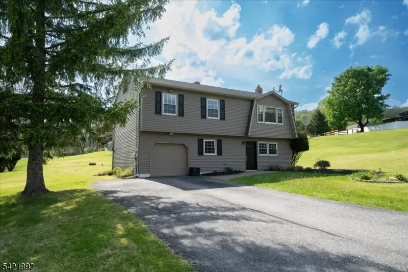 15 Carol Dr, Glenwood, NJ 07462 - #1