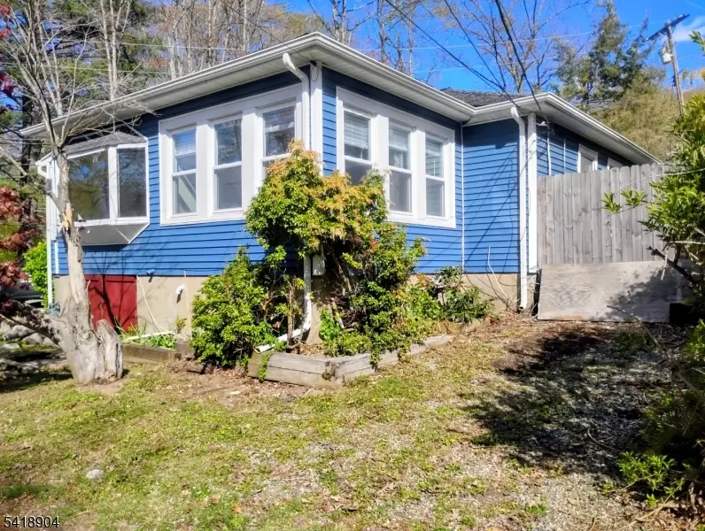 32 Laurel Drive, Oak Ridge, NJ 07438 - #3