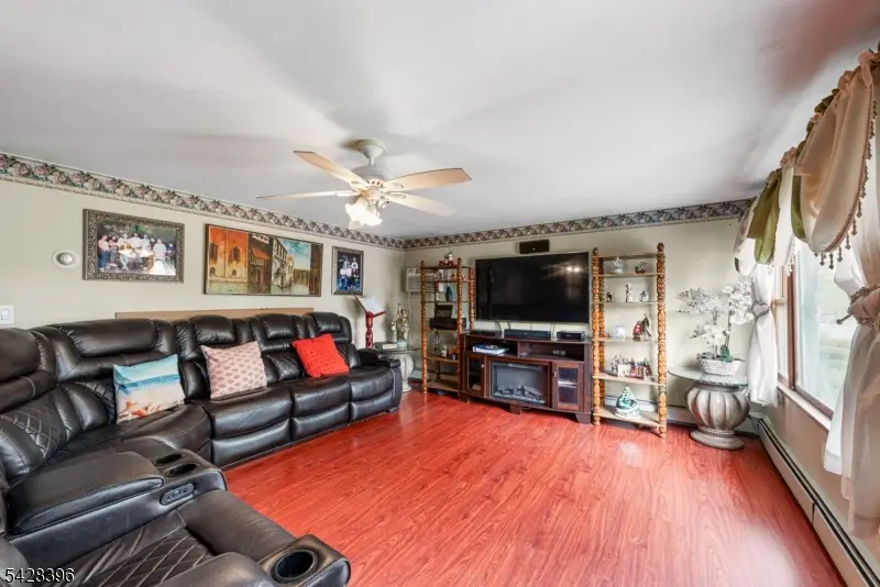 19 E Shore Rd, Lake Hopatcong, NJ 07849 - #3