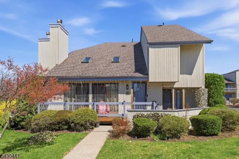 9 Talbot St, Franklin, NJ 08873 - #1