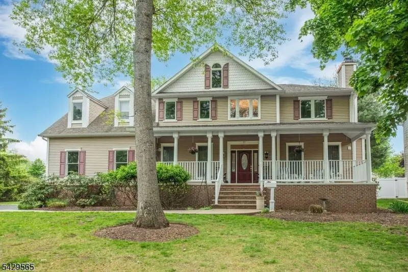 37 Thomas Ter, Wayne, NJ 07470 - #1