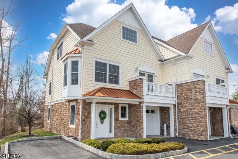 21 Riverbend Ct, New Providence, NJ 07974 - #1