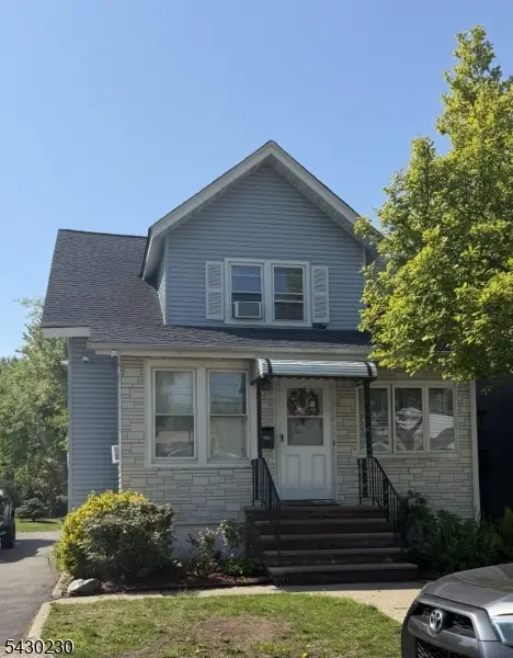 50 Main Ave, Elmwood Park Boro, NJ 07407