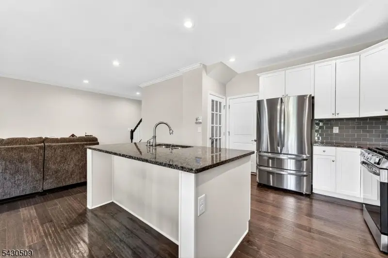 16 Shadetree Ln, Mount Arlington, NJ 07856 - #3