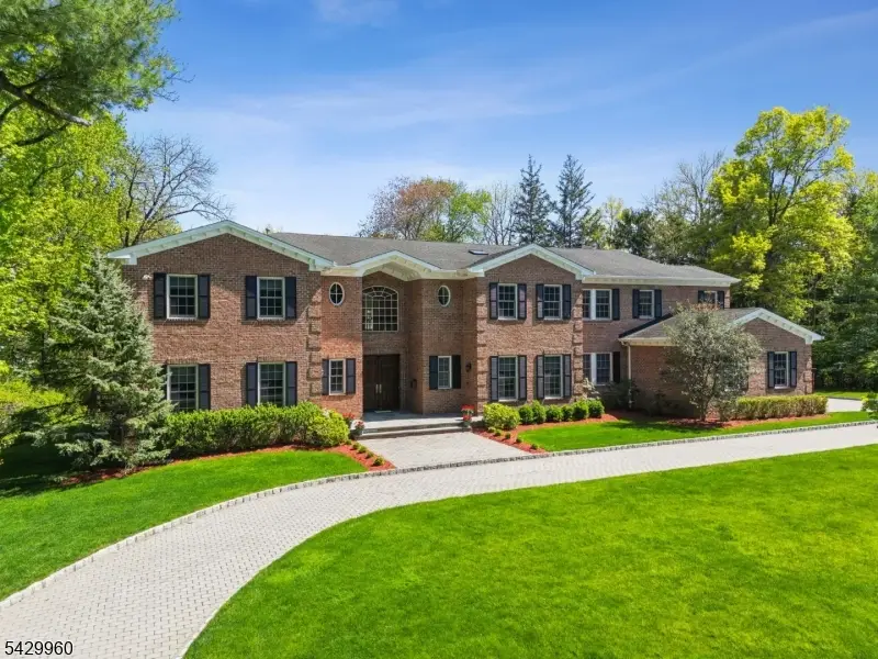 6 Grosvenor Rd, Millburn, NJ 07078 - #1