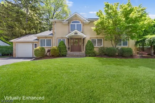 124 Crain Rd, Paramus Boro, NJ 07652