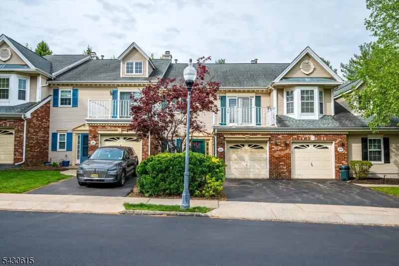 216 Amethyst Way, Franklin Park, NJ 08823 - #2