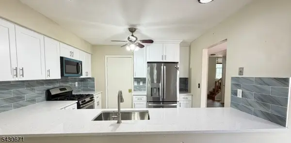 40 Whitby Cir, Franklin Twp., NJ 08873