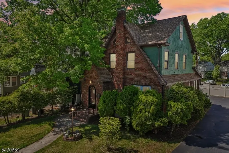 423 E Lincoln Ave, Roselle Park, NJ 07204 - #3