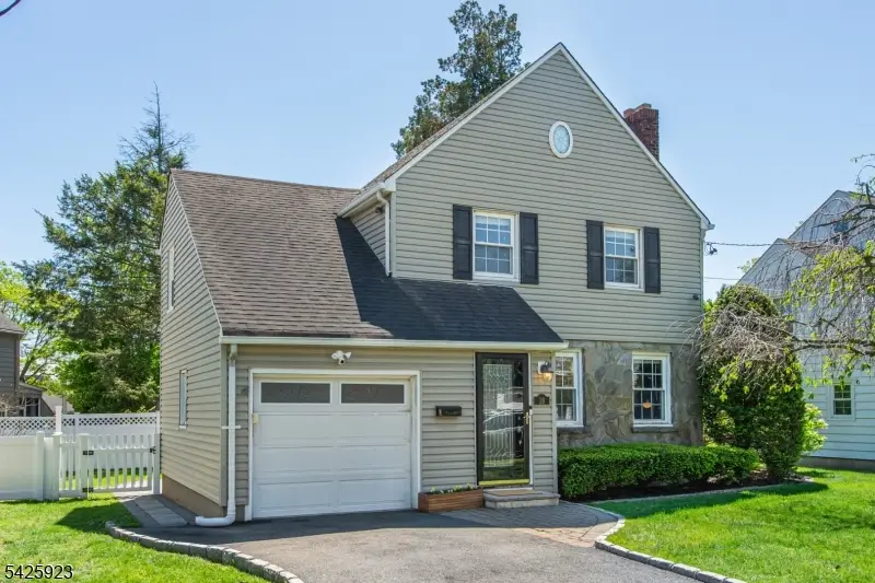 16 Haines Dr, Brookdale, NJ 07003 - #2