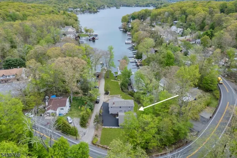 385 Maxim Dr, Hopatcong, NJ 07843 - #2