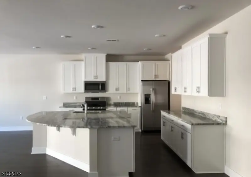 61 Gerhard Pl, Morris, NJ 07960 - #3