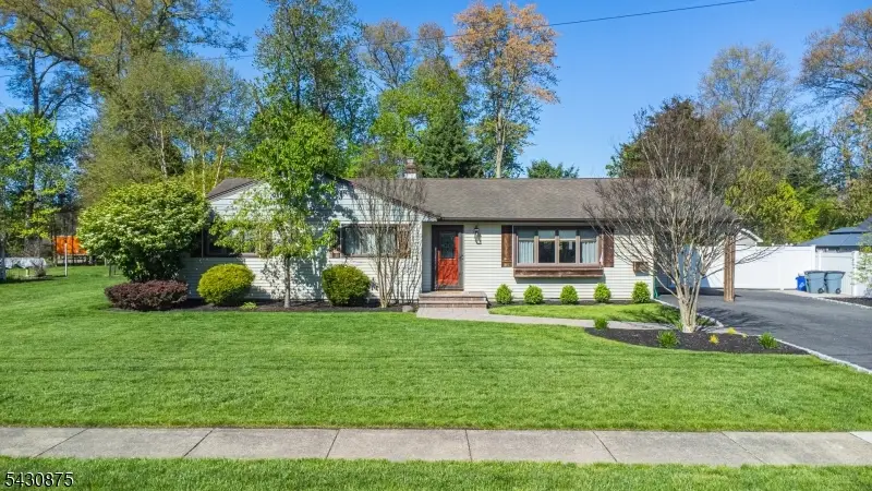 18 Evergreen Dr, Lincoln Park, NJ 07035 - #2