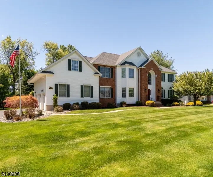 305 Charlton Ln, Branchburg, NJ 08853 - #2