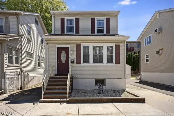 136 Cedar St, Cliffside Park Boro, NJ 07010