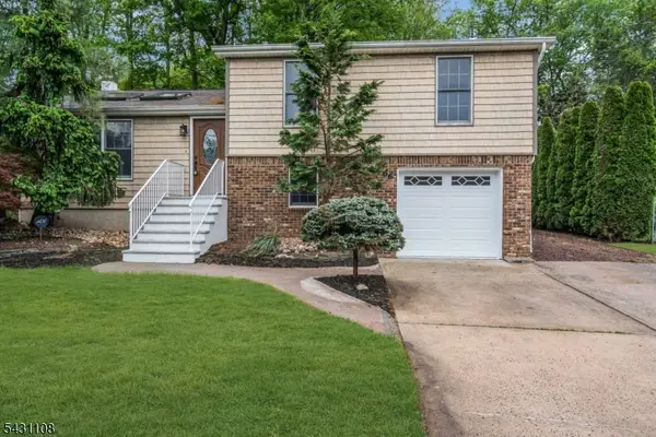 66 Dayton Rd, Jamesburg Boro, NJ 08831