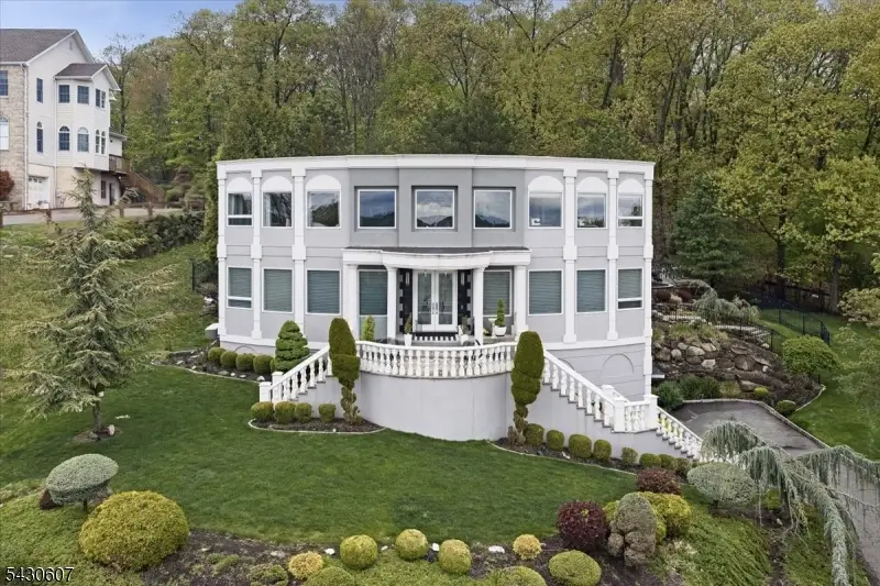 47 Mountainwood Ct, Totowa, NJ 07512 - #1