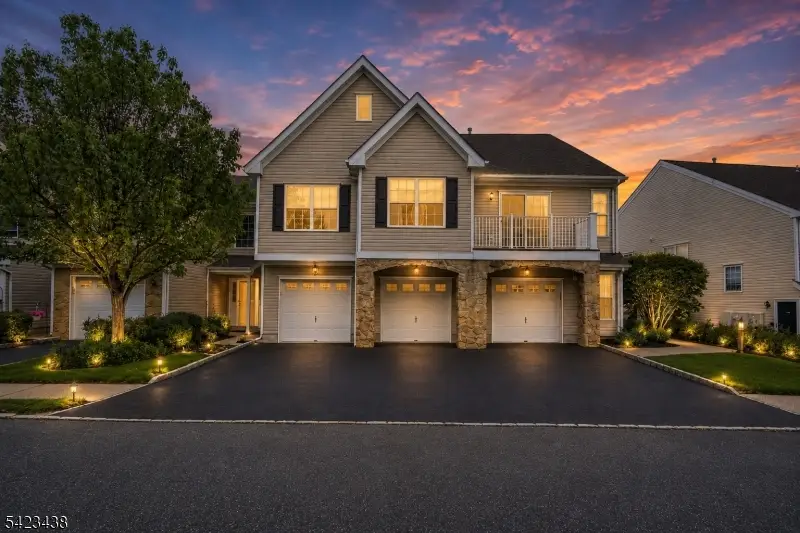 131 Mountainside Dr, Pompton Lakes, NJ 07442 - #1