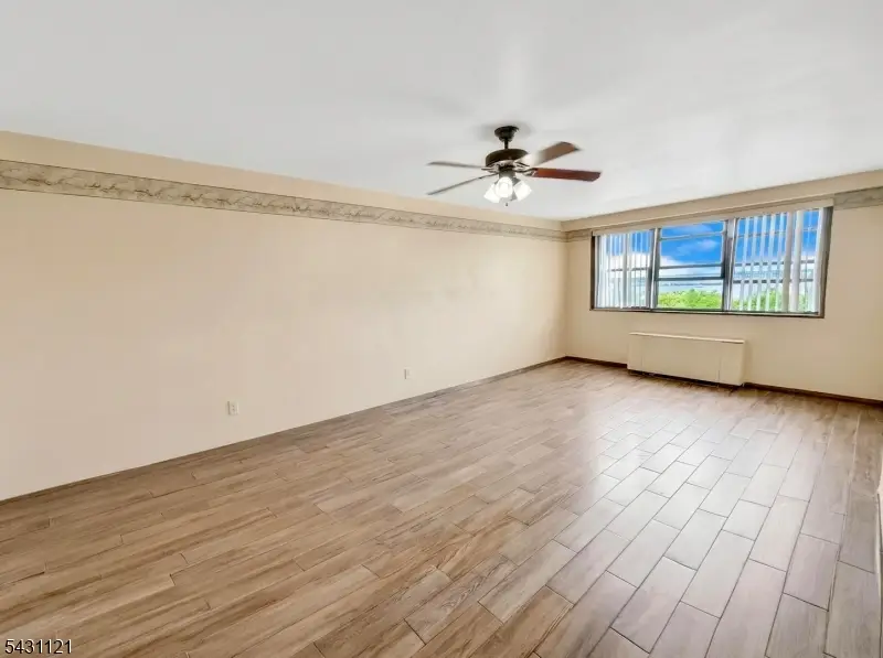 1225 Kennedy Blvd #7D, Bayonne, NJ 07002 - #2