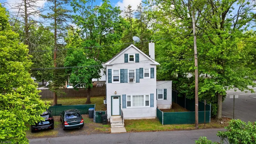 632 Millers Ln, Rahway, NJ 07065 - #3
