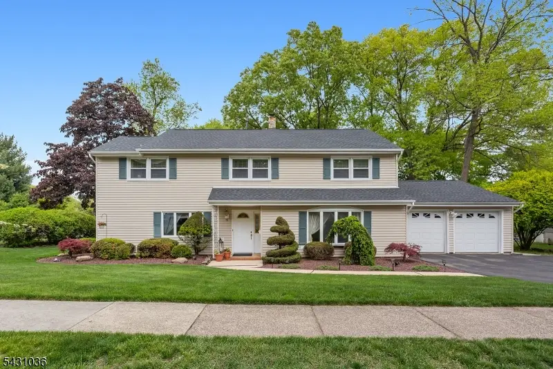 16 Barbara Way, Wayne, NJ 07470 - #3
