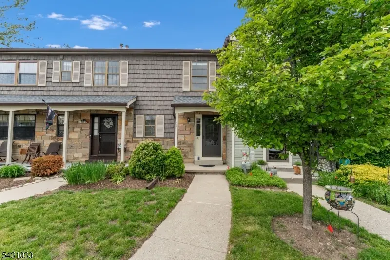 37 Wood Duck Ct, Allamuchy, NJ 07840 - #1
