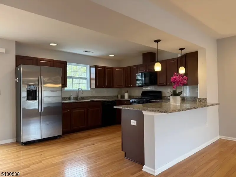 33 Ronald Dr, Franklin, NJ 08873 - #2