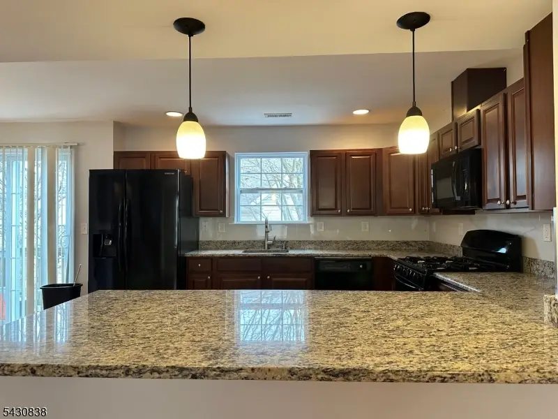 33 Ronald Dr, Franklin, NJ 08873 - #3