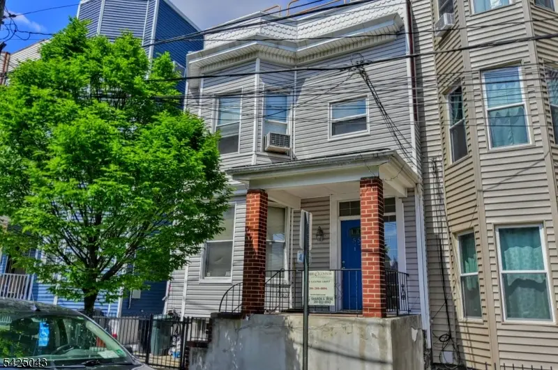 557 Hudson Ave, Weehawken, NJ 07086 - #1