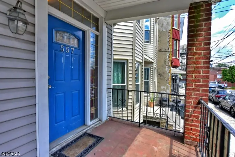 557 Hudson Ave, Weehawken, NJ 07086 - #3