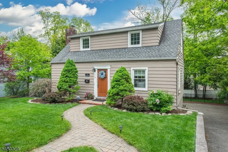 13 Elmwood Ter, Packanack Lake, NJ 07470 - #1