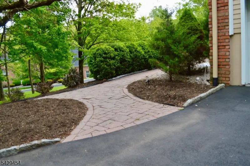 40 Newland Ct, Bridgewater, NJ 08807 - #3
