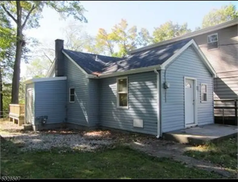 421 Riverside Dr, Wayne, NJ 07470 - #1