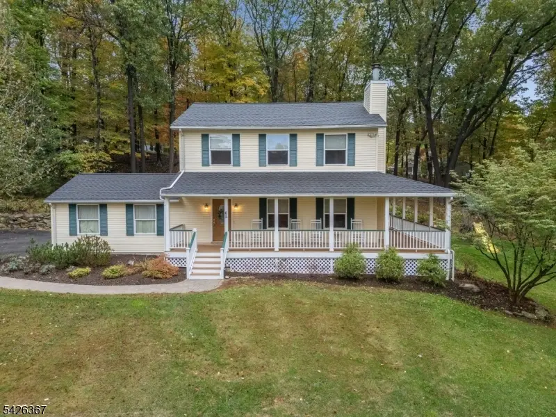 65 Summerfield Rd, White, NJ 07823 - #1