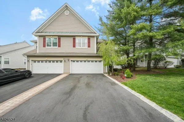 110 Warbler Dr, Wayne Twp., NJ 07470