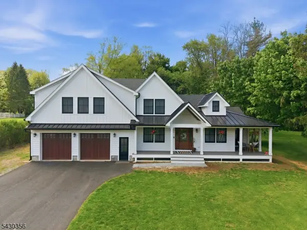 8 Longview Ave, Randolph Twp., NJ 07869