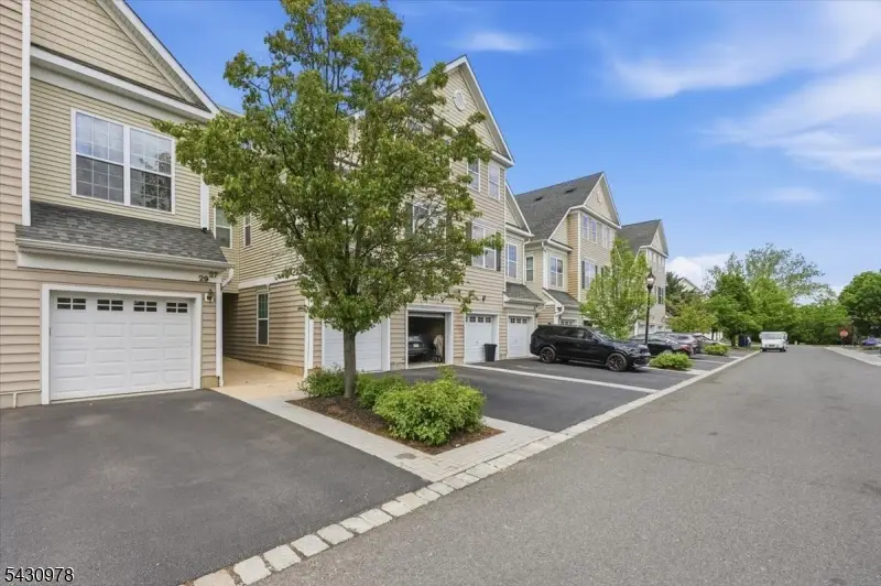 27 Patriots Path, South Bound Brook, NJ 08880 - #3