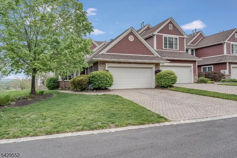 18 Kelburn Ct, Hardyston, NJ 07419 - #1